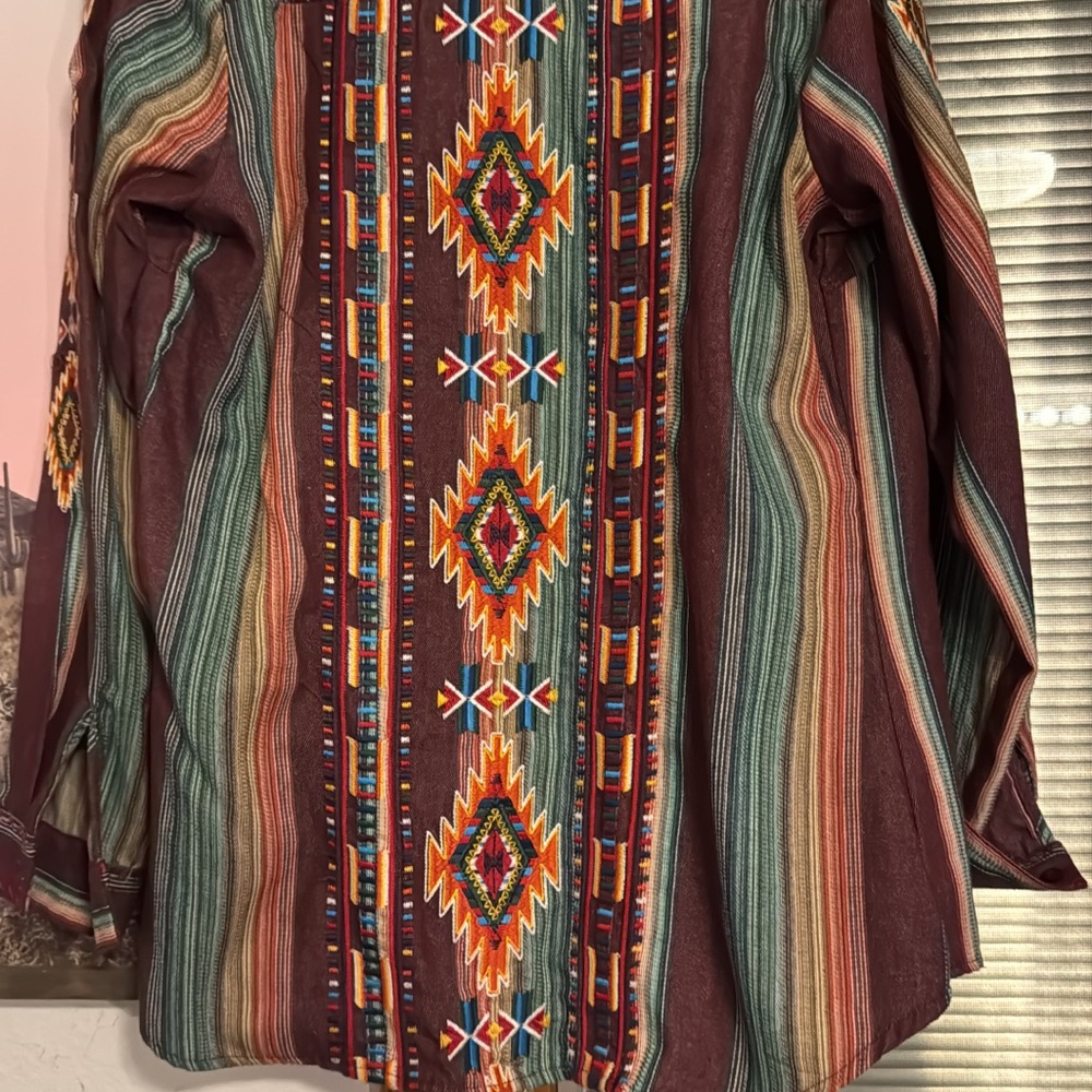 The Unit by Andre Colorful Southwestern Patterned Shirt-size small